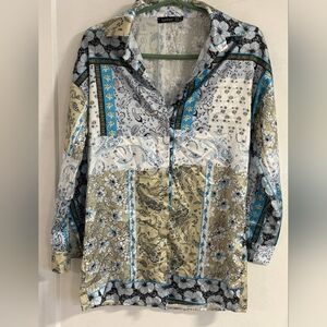 Boohoo Floral Patchwork Blouse with Blue and Cream Accents Made in Italy